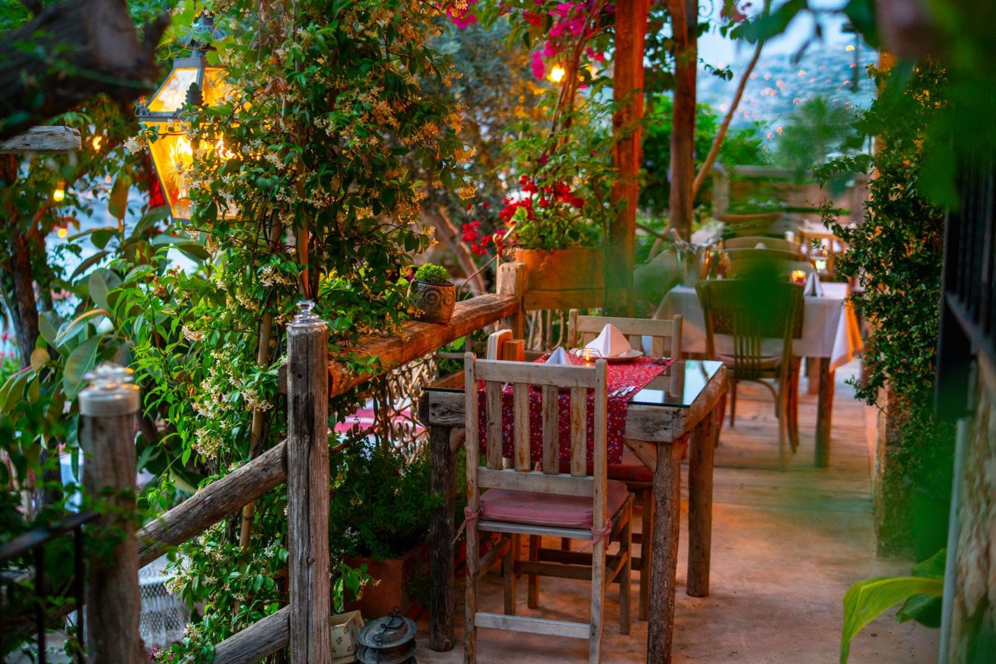 Fidanka Hotel Kalkan Eksteriør bilde